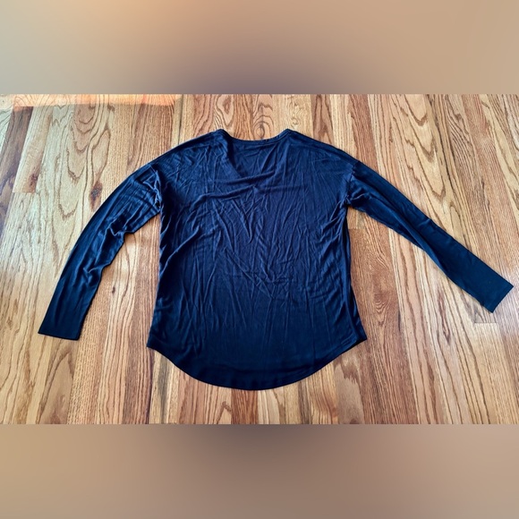 Athleta Black Long Sleeve Tee - V-Neck - XS - Picture 6 of 6